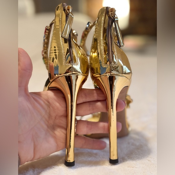 Giuseppe Zanotti South 115 Vinyl Sandals - Picture 8 of 15